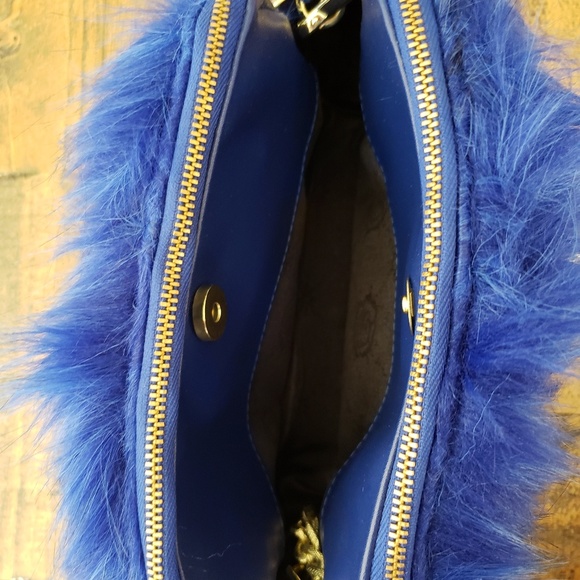 Royal Blue Fur Clutch - Picture 4 of 6